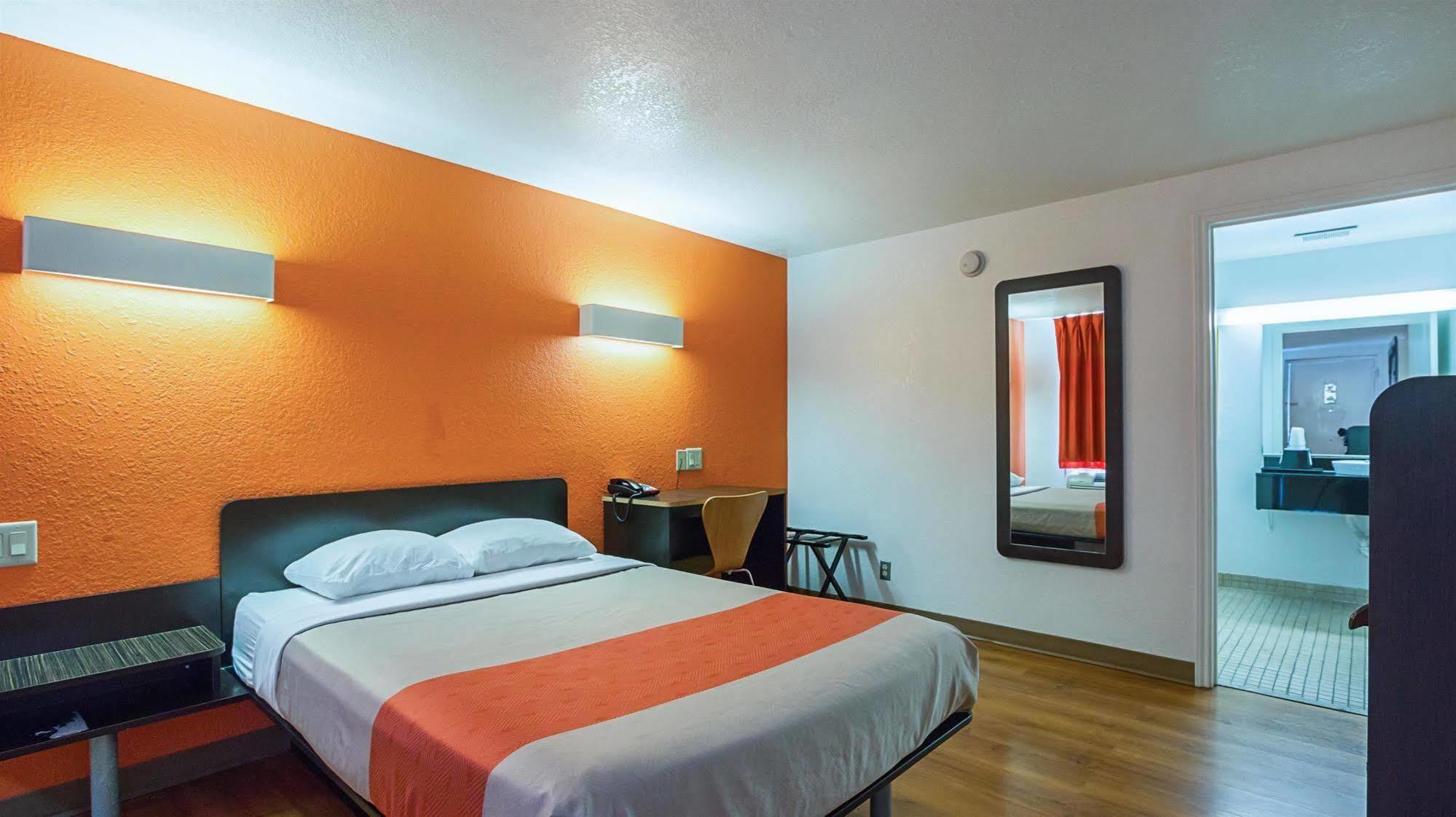 Hotel 6-round Rock, Tx
