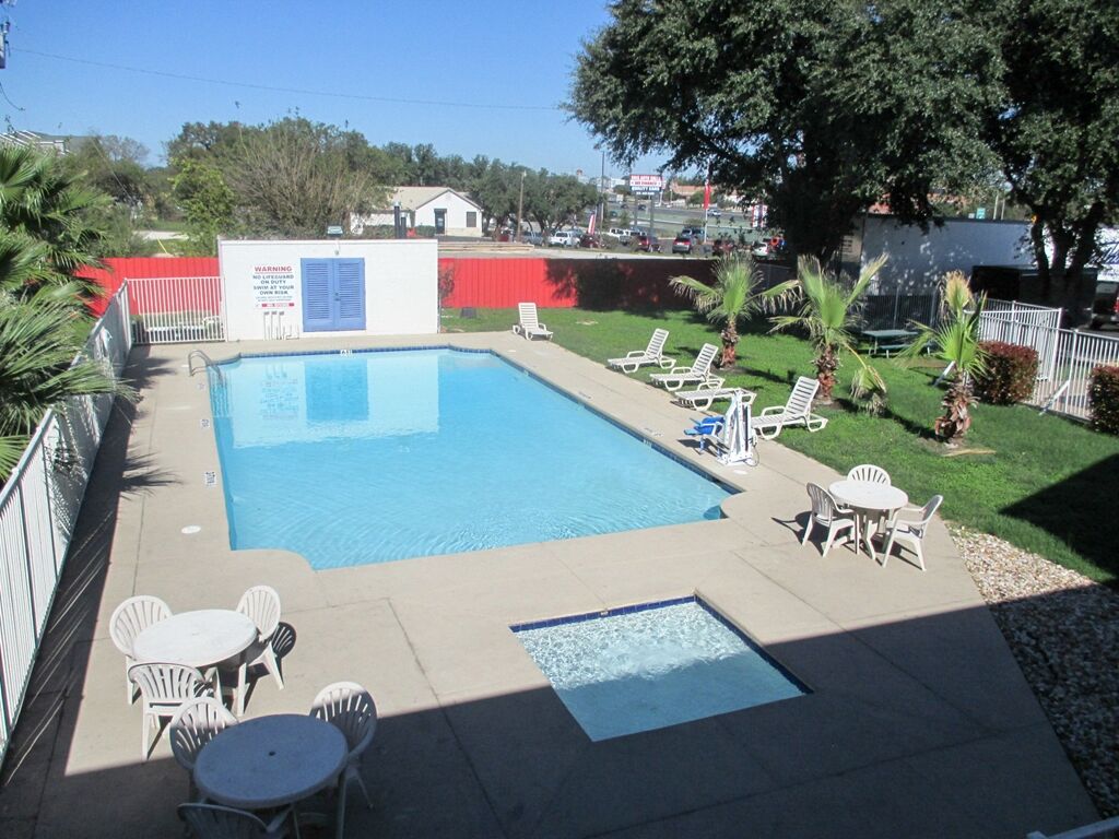 6-round Rock, Tx Hotel Round Rock